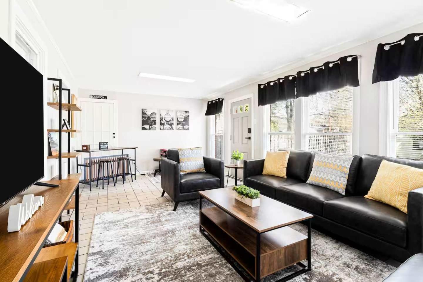 Historic Highlands Retreat Prime Location Gem